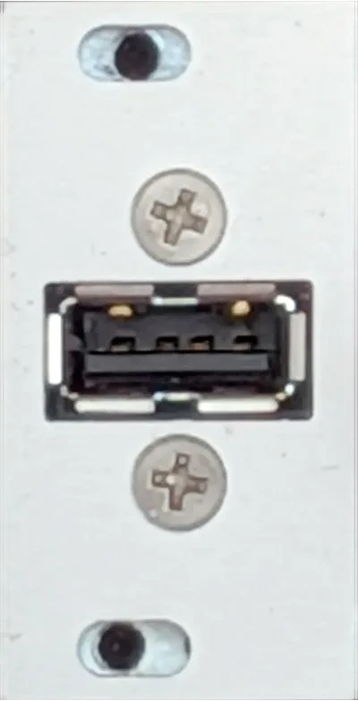 Panel image for USB Power 1U